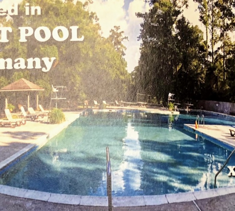 Magnolia Forest Pool and Tennis Courts (Pearl&nbspRiver,&nbspLA)
